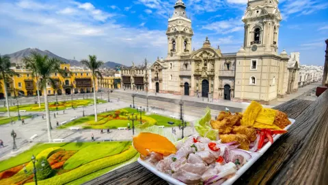 Full Day Lima: Centro Histórico, Pachacamac, Miraflores y Parque del Agua
